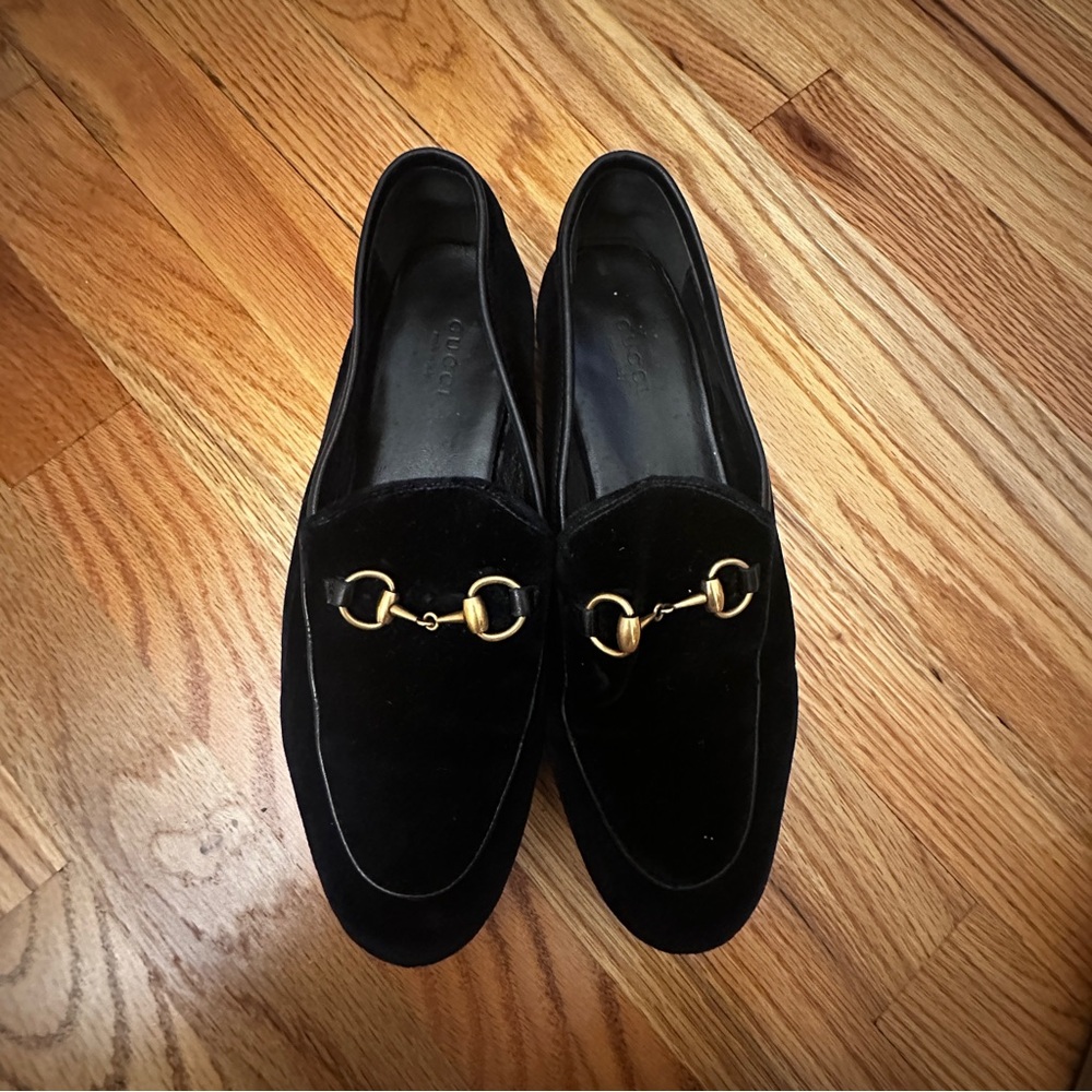 Gucci Jordaan Black Velvet Loafers with Signature Horsebit